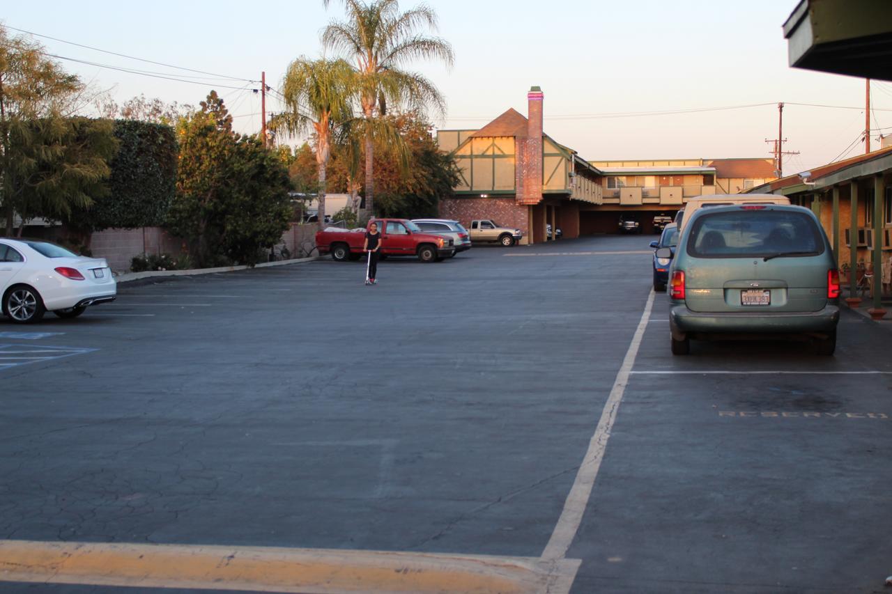Starlite Motel Bellflower Dış mekan fotoğraf